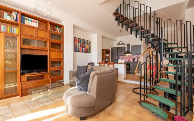 Elegant Apartment in Buonalbergo near Town Center