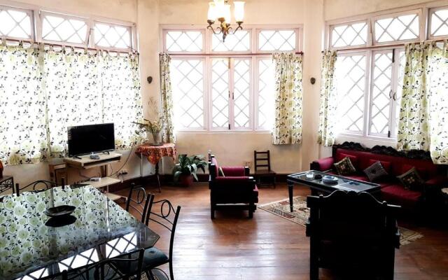 Rani Kothi Heritage Palace