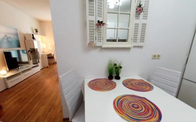 BodenSEE Friedrichshafen City Apartment "LARA"