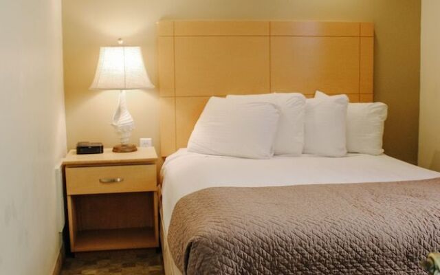 Outrigger Beach Club