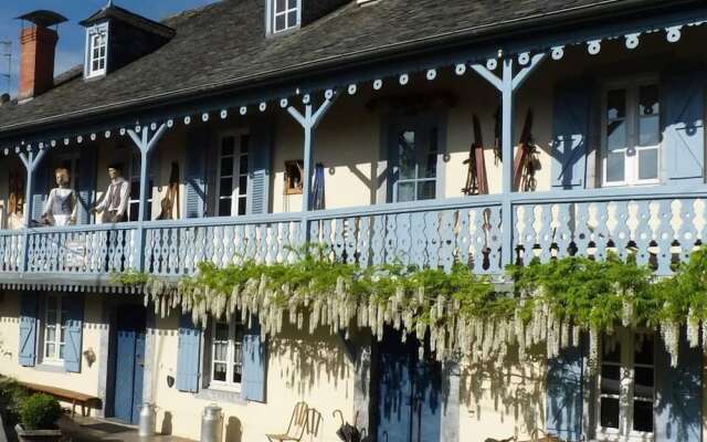 hotelImage