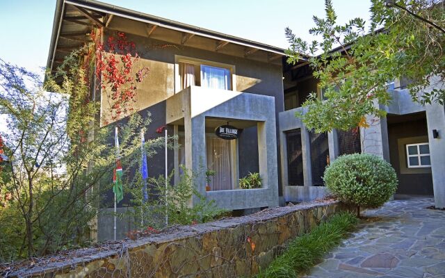 The Village Courtyard Suites