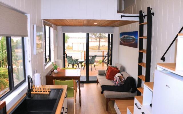 The Pink Lake Tiny House - 'sakura'