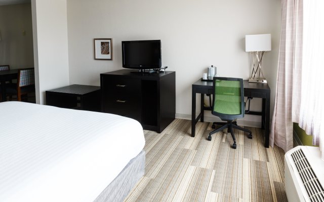 Holiday Inn Express & Suites Shelbyville, an IHG Hotel