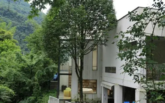 SeeMountain Hostel