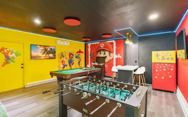 Fascinating Private Pool and Game-room, Near Disney!!