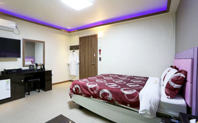 Lovely Motel