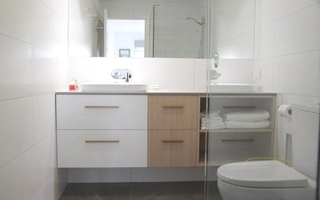 Somerset On Moyne Apt