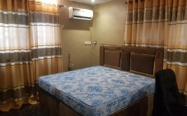 Well furnished 3 bed apartment