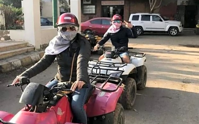 Panoramic pyramids Hills inn