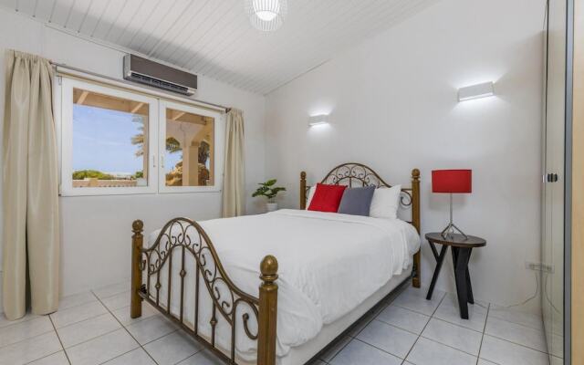 Deluxe Mansion Steps to Beach Pool Sea Views