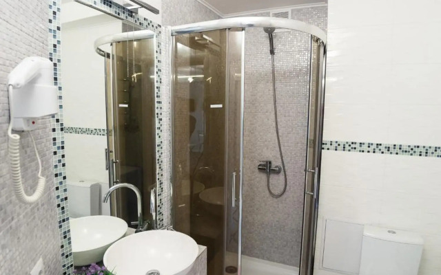 Chornovola Avenue Apartment