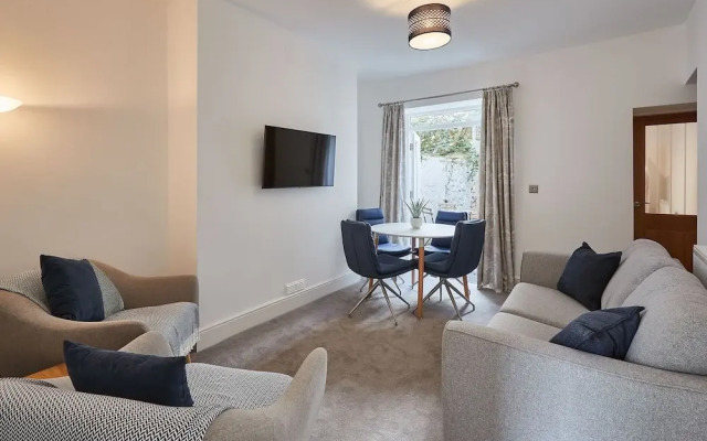 Host Stay Apartment 1 High Street