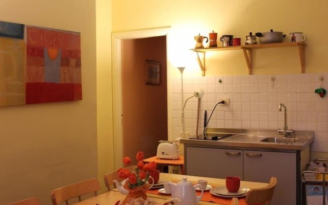 Leone Guesthouse