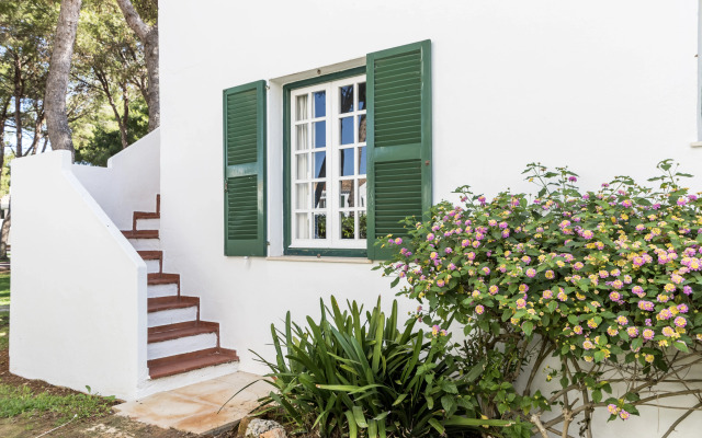 Apartamentos Las Brisas I & II