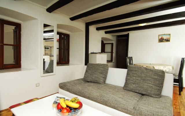 A4 Apartment for Four