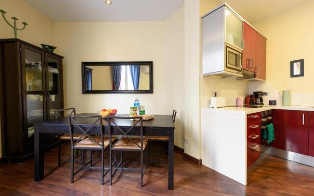 RamblasRentals Design Renovated Apartment AC Balcony10m Ramblas - Parking - Wifi
