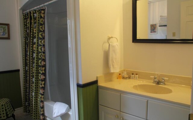 Tulips and Thistle Bed & Breakfast