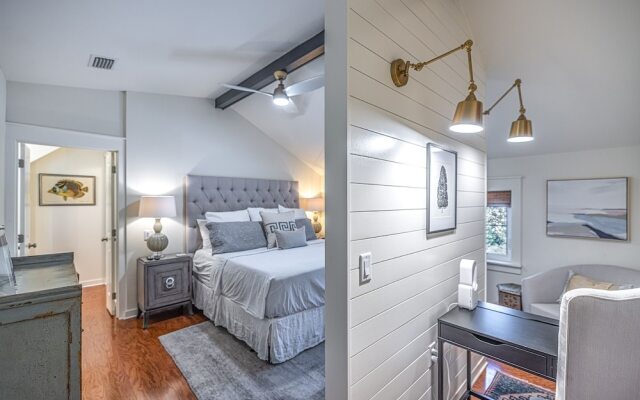 1299 Laurel Grove 3 Bedroom Home by RedAwning