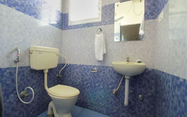 OYO 10551 Hotel RJ Grand