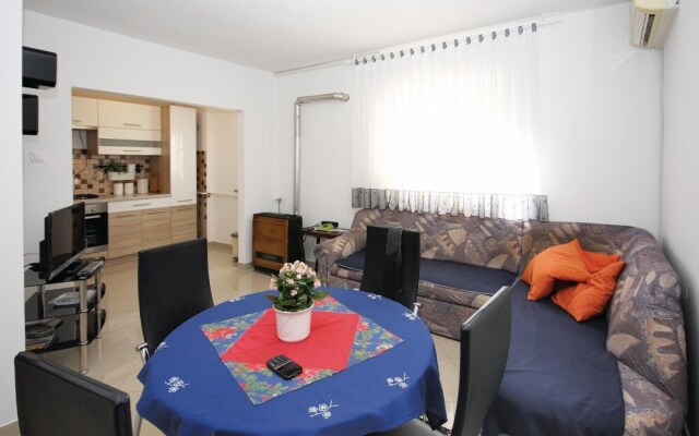 Amazing Home in Pula With Wifi and 2 Bedrooms