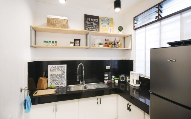 Poblacion Makati House: Room 12