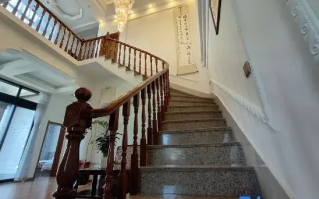 Staying and Forgotten Homestay