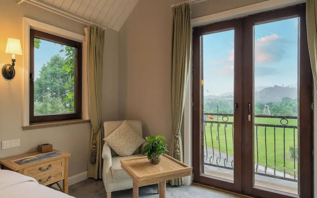 Anji Longwangxi Golf Resort Villa