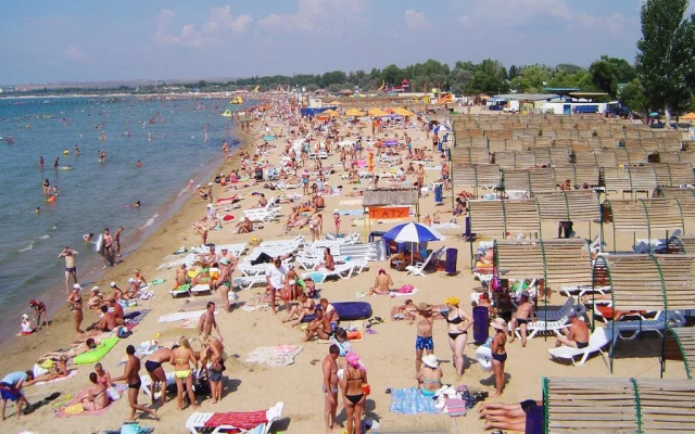 Kvartira na tihoj allee vozle pljazha — фото