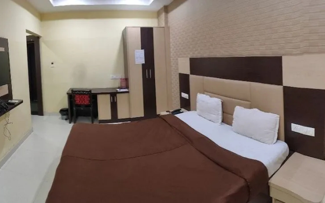 Hotel Lal Qila