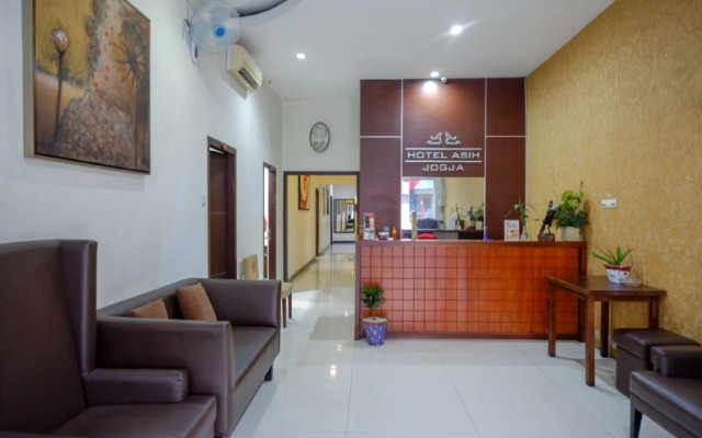 RedDoorz Plus @ Hotel Asih UNY