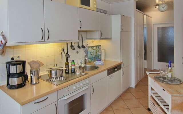 Sea View E&J Paul Comfortable Vacation Home