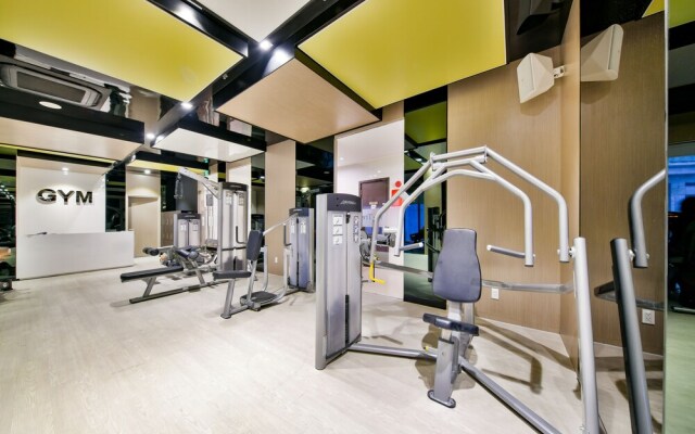 New Tresor River and City View Apartment