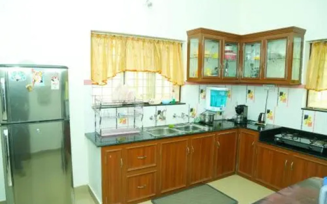 Manavalan House