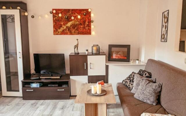 Familienwohnung für 3 mit Sauna, Pool & Terrasse - Famzi