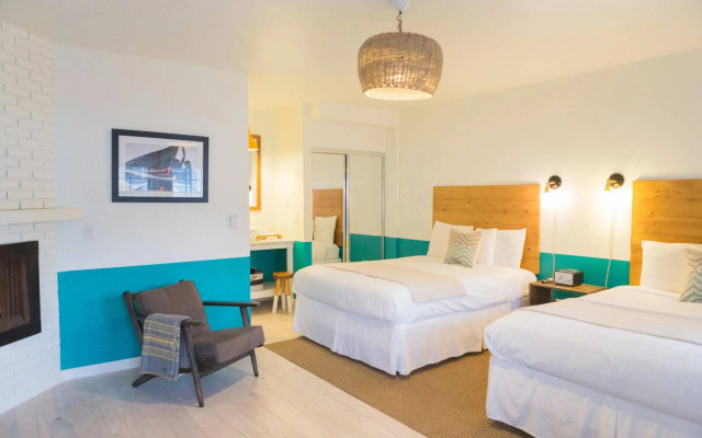 Cambria Beach Lodge
