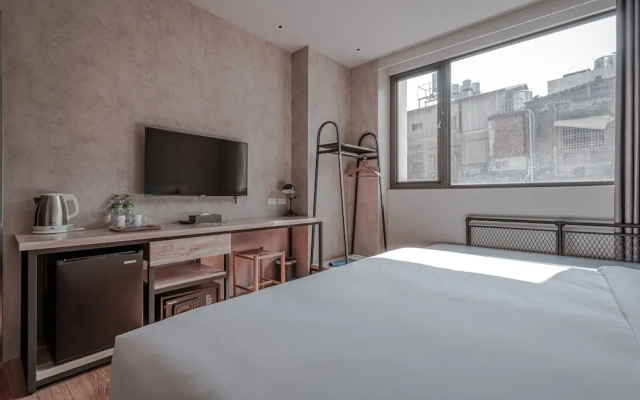 Somer Chew Hotel