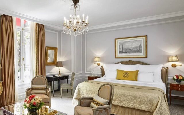 Hotel Plaza Athenee