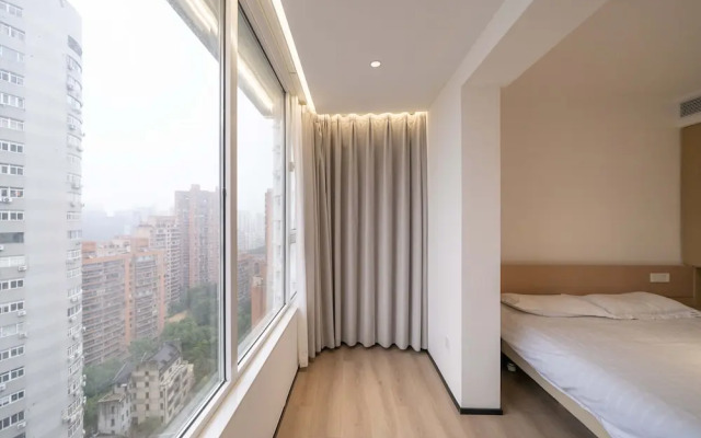 ZHome-Modern 3 bedrooms apartment