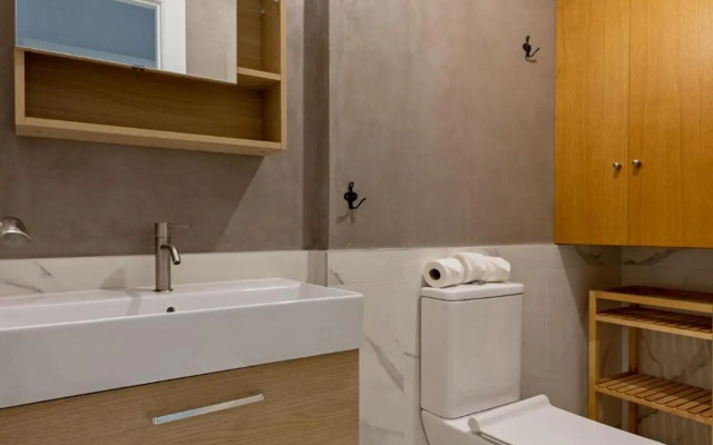 Lujan Deluxe Suites by Valcambre