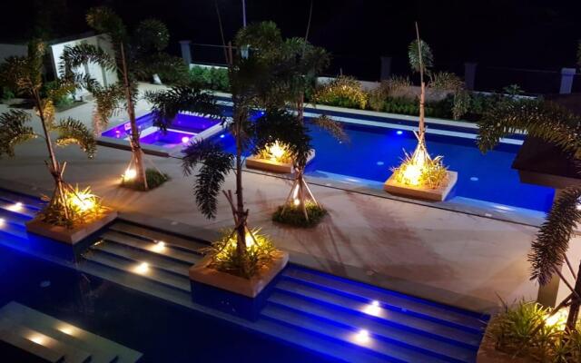 The Crown Residences at Harbour Springs