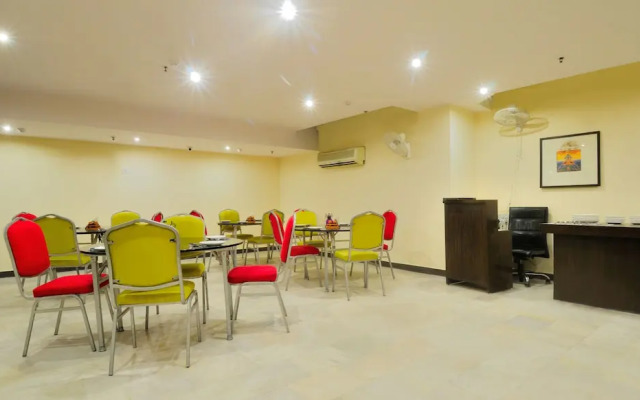 Hotel Aura @ Airport