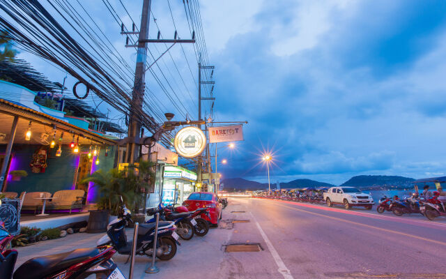 Barefoot Hotel Kalim Beach Front