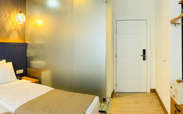 Lara Atalla Hotel