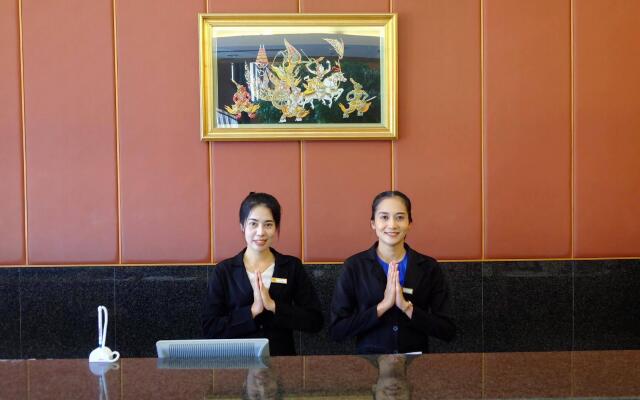 Diamond Plaza Hotel Suratthani