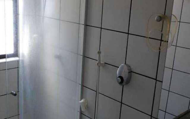 Apartamento a 200m feirinha beira mar