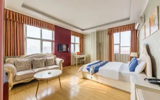 Junrun Hotel