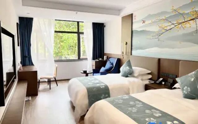 Weihe Jinhui Conference Center