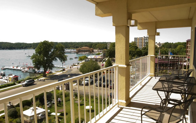 Bella Vista Suites