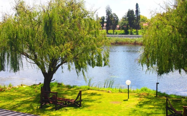 The Lakes Hotel and Conference Centre